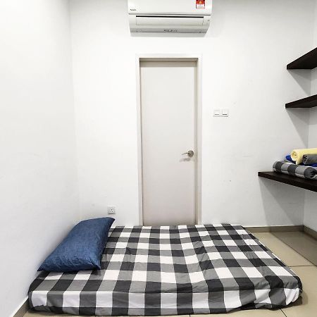 Lavender Suite # Shah Alam I-City Block B Homestay # 2R1B #Free Wifi & Parking Buitenkant foto